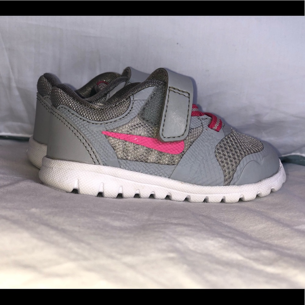 Nike toddler shoes